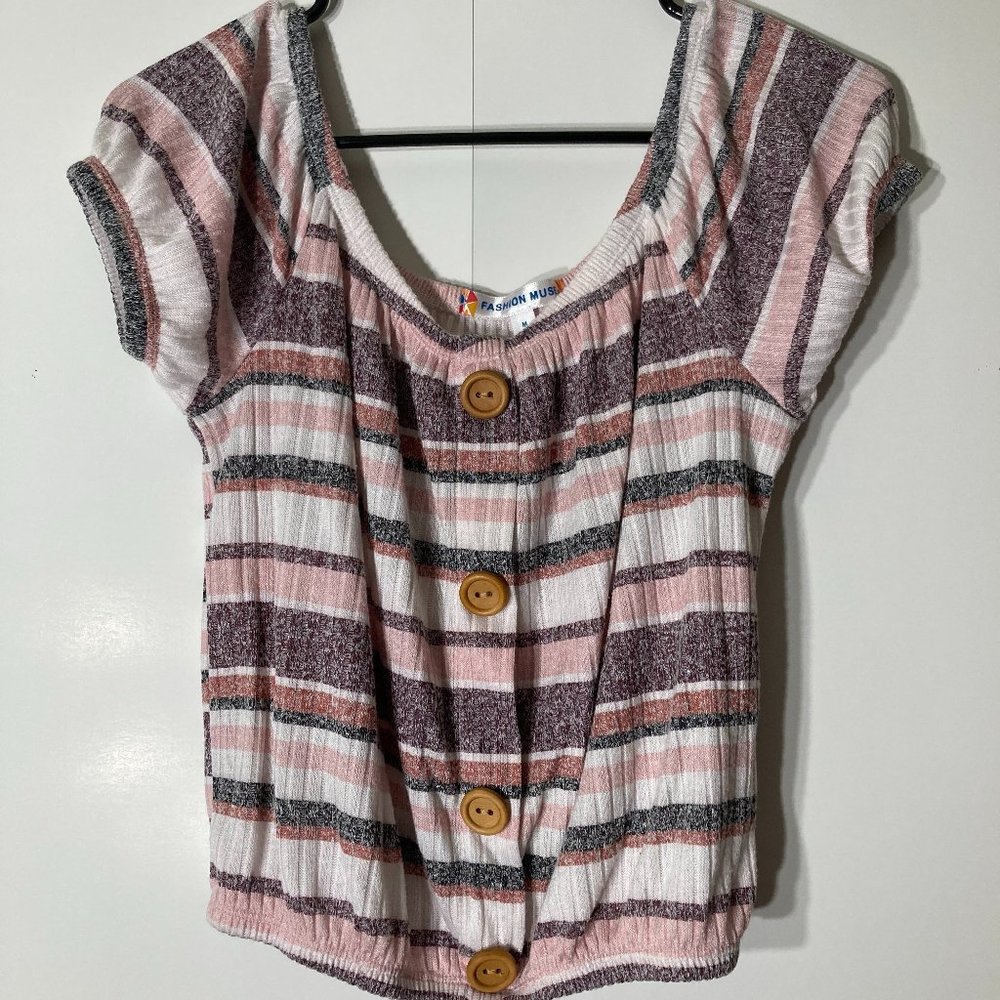 3/$20 Fashion Muse short sleeve Top size M